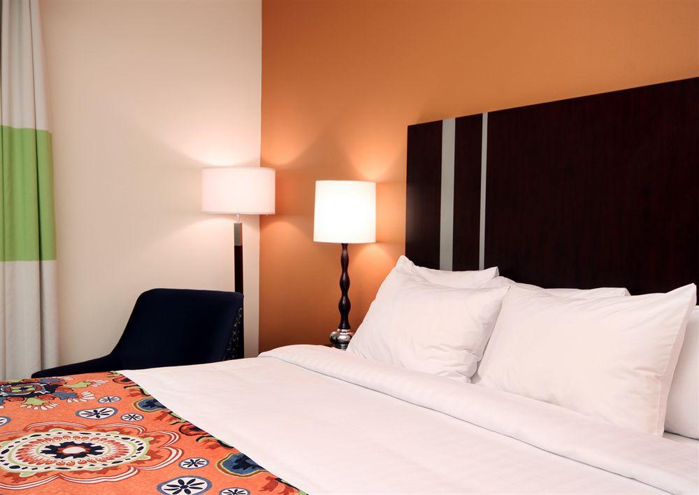 Fairfield Inn & Suites San Diego Old Town Kültér fotó